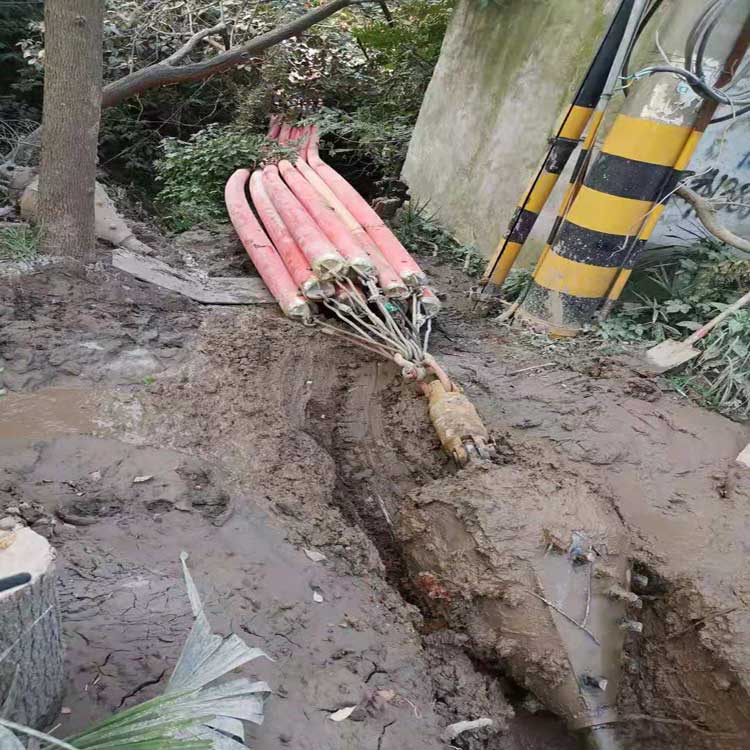 锦屏拖拉管